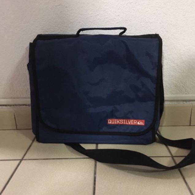 quiksilver messenger bag