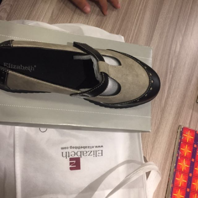 Sepatu Elizabeth Casual Shoes Gray Fesyen Wanita Sepatu Di Carousell