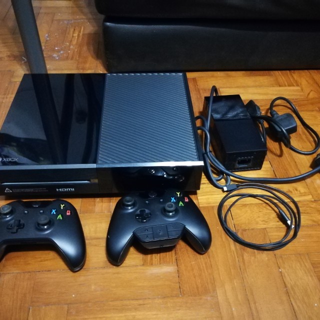 Xbox One 500gb 4 Games Included Toys Games Video Gaming Consoles On Carousell