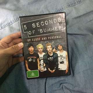 [Preloved] 5SOS - Up Close And Personal