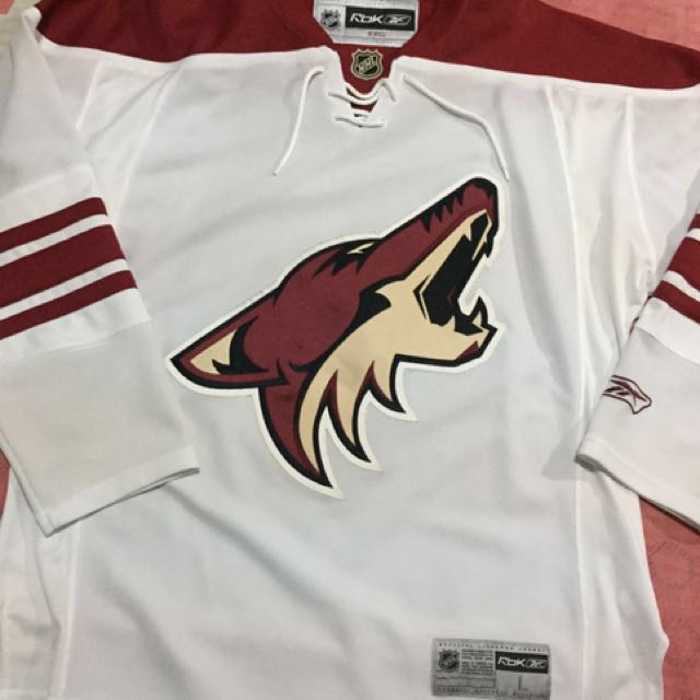 authentic coyotes jersey