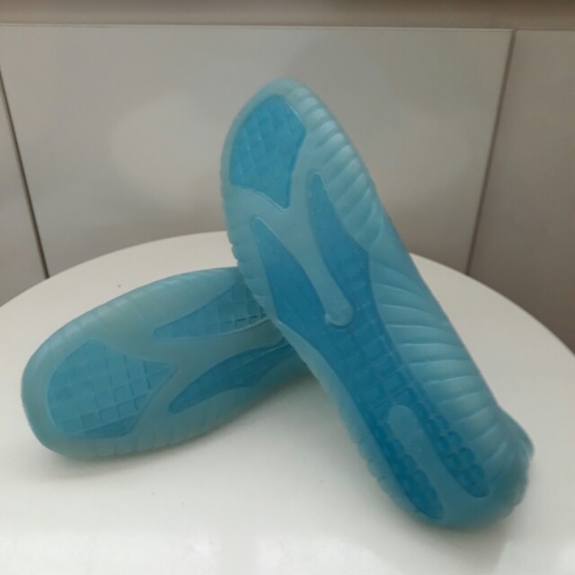 cressi water shoes clear