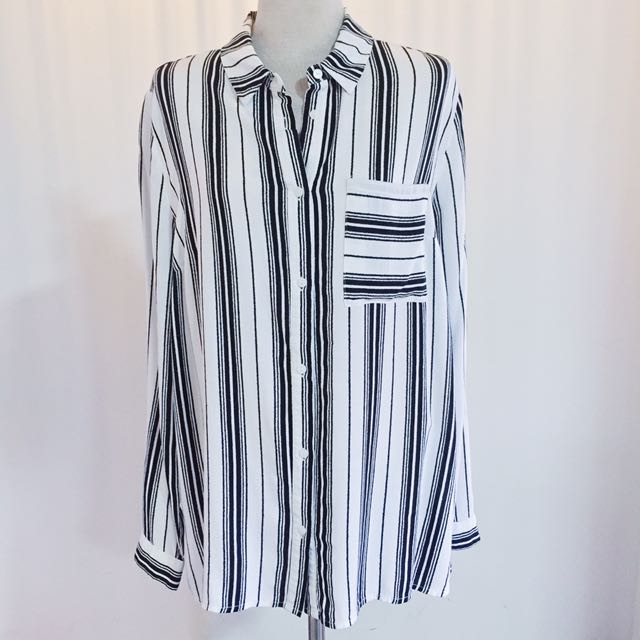 Free Postage) H\u0026M Divided Striped Shirt 