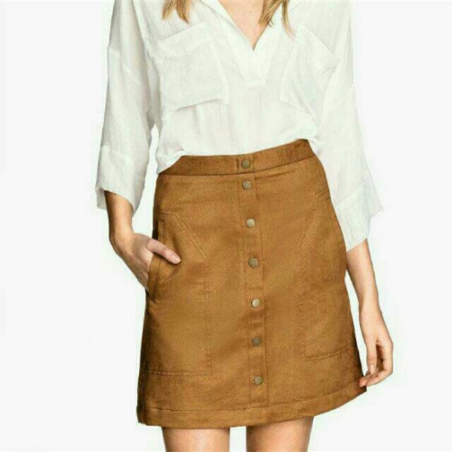 H&m faux suede skirt 2025