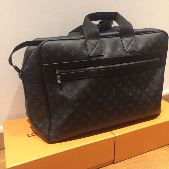 Louis Vuitton x Fragment Travel Bag LV M43412, Men's Fashion, Bags ...