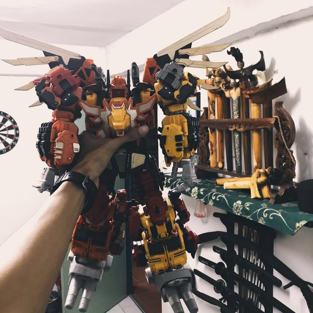 Predaking (combine), Hobbies & Toys, Toys & Games on Carousell