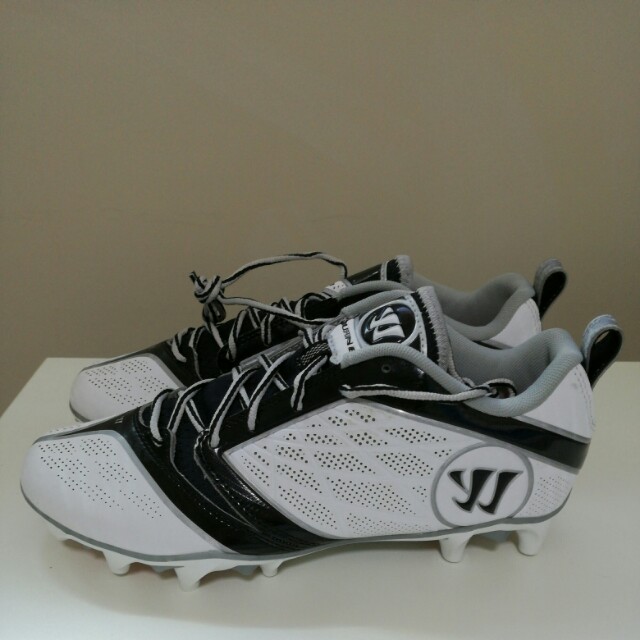 Warrior Men s Burn Speed 6.0 Low Lacrosse Cleats white black