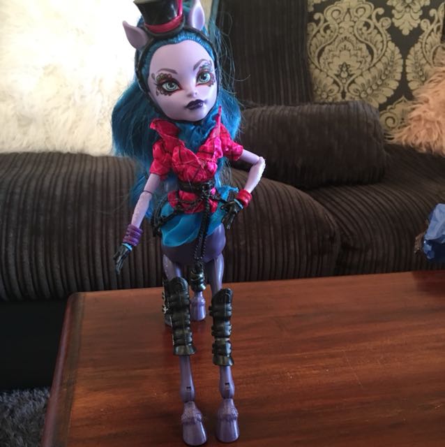 monster high collectibles