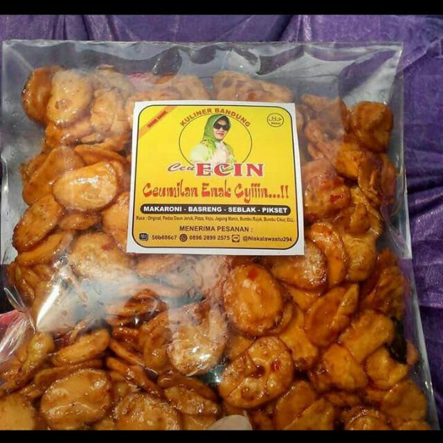 Cemilan khas Bandung 1 4 kg Food Drinks Packaged Cemilan khas Bandung 1 4 kg Food Drinks Packaged