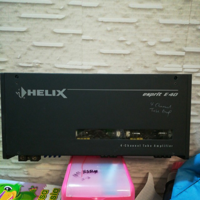 【激安大特価！】 HELIX E40 4チャンネルアンプ Car Audio