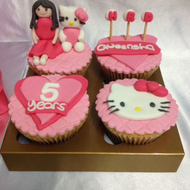 Hello Kitty Cupcakes Food Drinks Baked Goods On Carousell