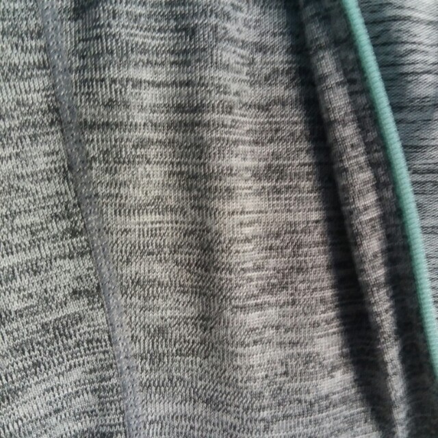 Jacket (Category: Coats, Jackets and Outerwear) located in Makati City. Submitted by mhklm (Listing ID 133134392, Image 3). Description: Never po nagamit, di kasya. Small size 😁 No issue! 😉 RFS: BADLY NEED MONEY!!!.