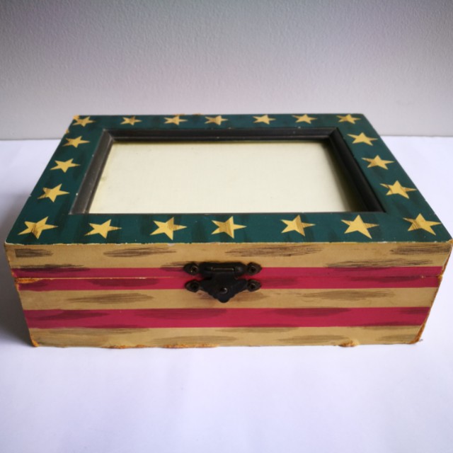 Pre D American Printed Wood Box Hinged With Photo Frame Lid Home Photo