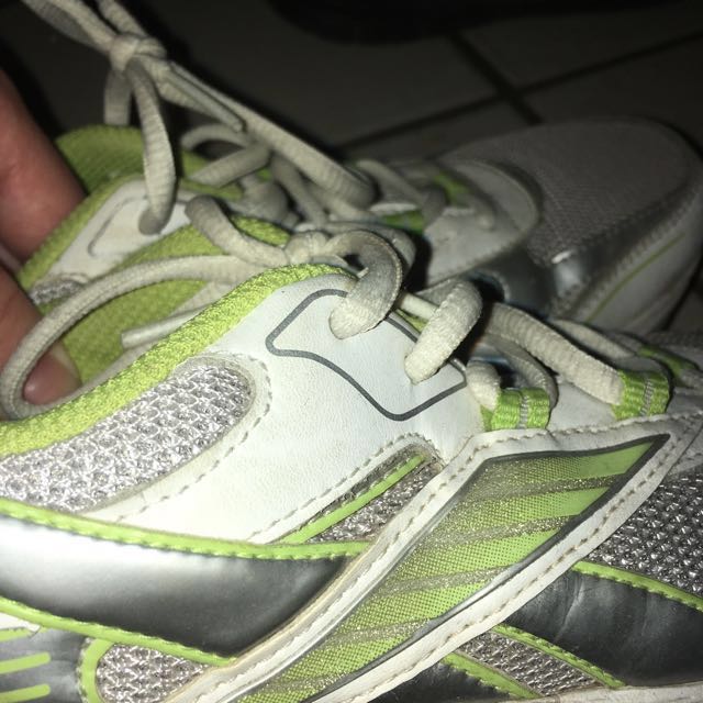running trainers size 5