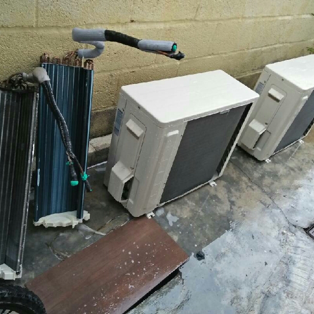 service air conditioning, Everything Else on Carousell