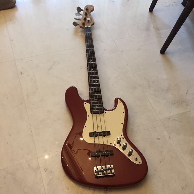 Squier Jazz Bass with Audere JZ3 Preamp, Hobbies & Toys, Music & Media, Musical Instruments on