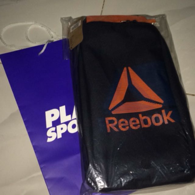 Tas Sepatu Reebok Delta Shade Original Olah Raga Perlengkapan Olahraga Lainnya Di Carousell