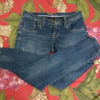Ripped Jeans Rodeo