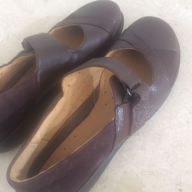 clark shoes, Women&rsquo;s Fashion, Footwear, Loafers on Carousell
