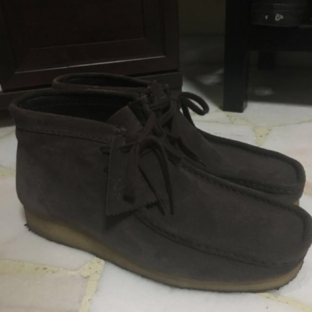 clarks wallabees size 5