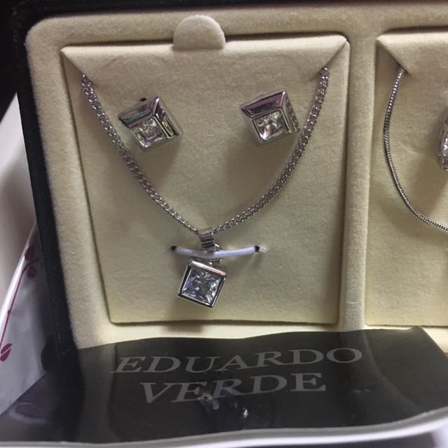 Eduardo verde jewellery set