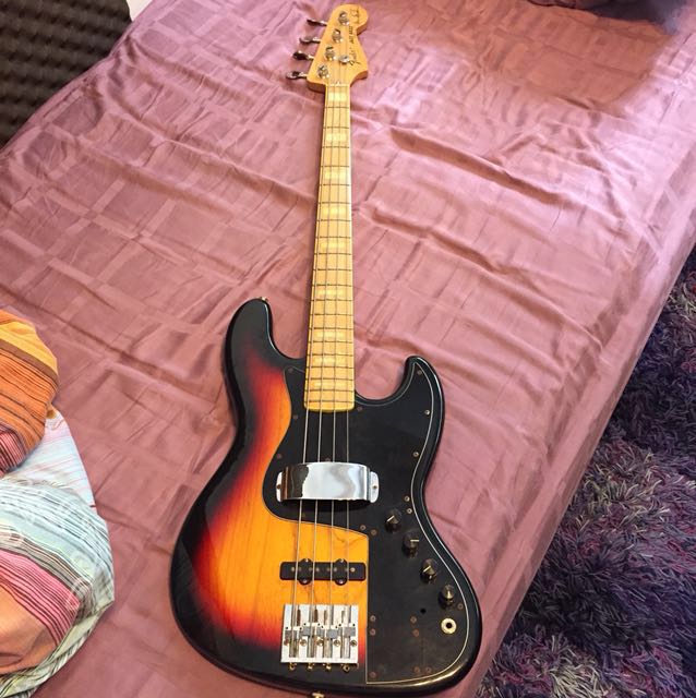 Fender Marcus Miller Jazz Bass (MIJ) w Sadowsky Preamp, Hobbies & Toys