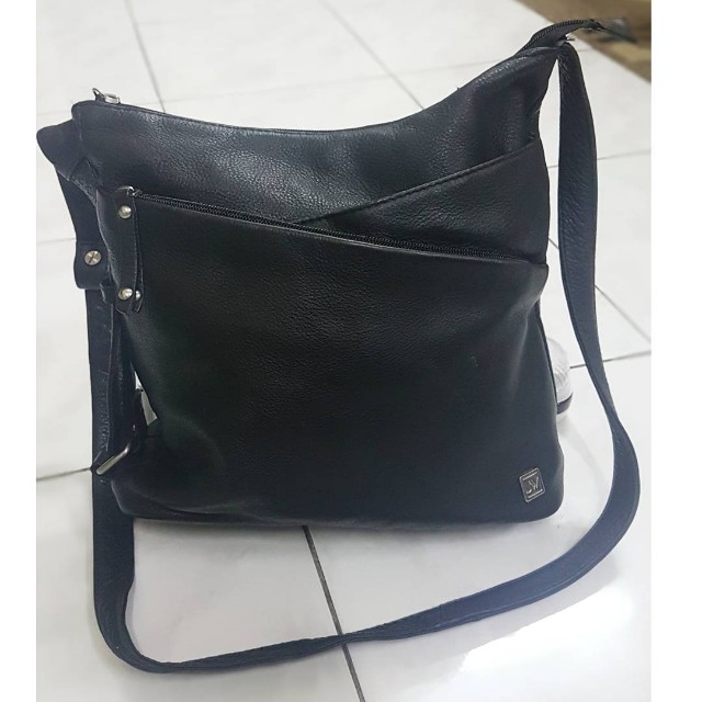 Joan Weisz Genuine Leather Sling Bag Men S Fashion Bags Wallets Joan Weisz Genuine Leather Sling Bag Men S Fashion Bags Wallets On Carou