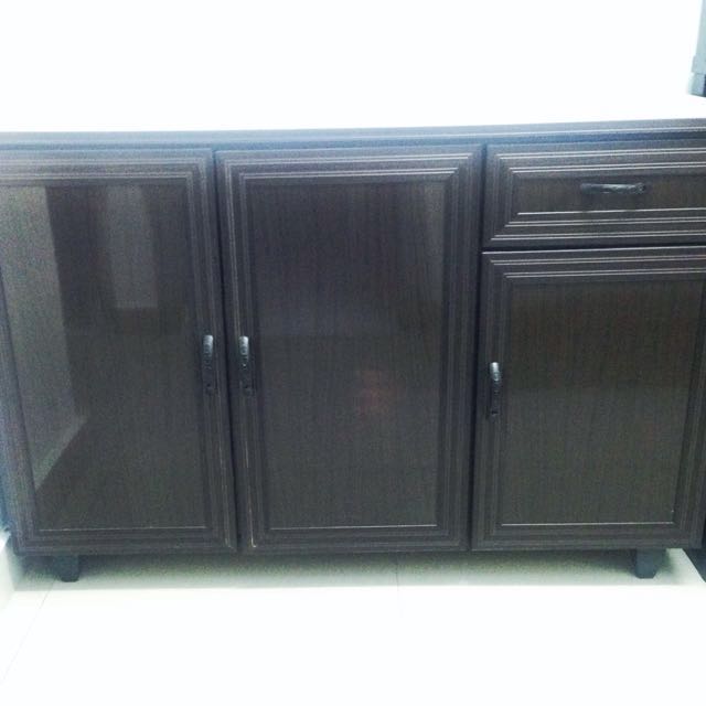Kabinet Pinggan Mangkuk Home Furniture Furniture On Carousell