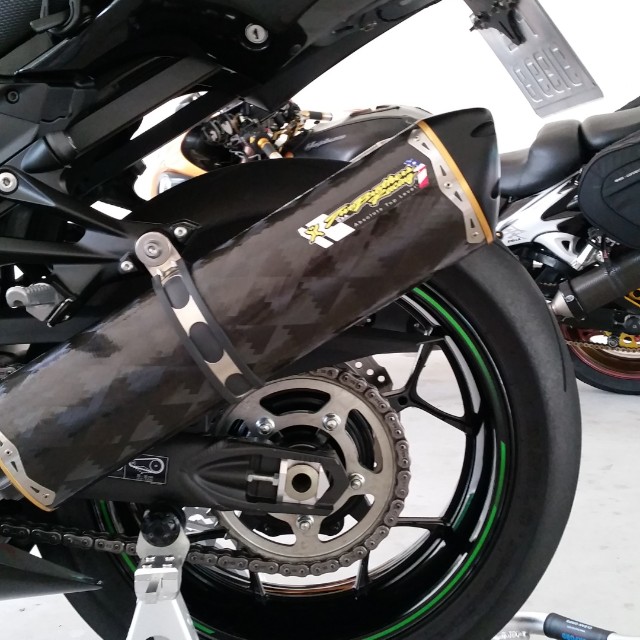 Kawasaki zzr1400/ zx14 Kawasaki ZZR1400/ZX14 Two Brothers Exhausts
