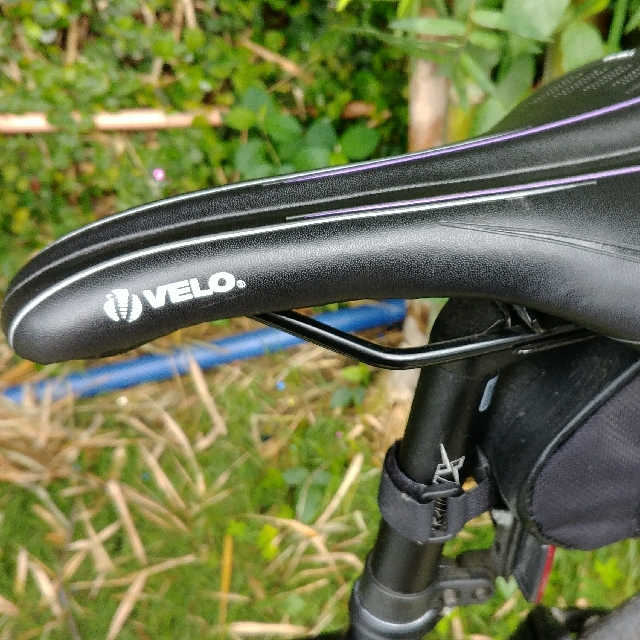 trinx road bike r800 price
