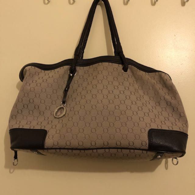 Oroton signature shoulder handbag, Women's Fashion, Bags & Wallets on