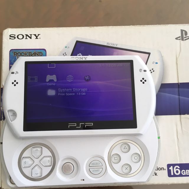Sony Psp Go Toys Games Video Gaming Consoles On Carousell