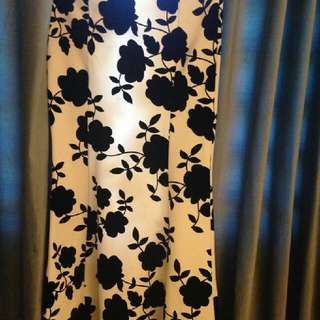LONG SKIRT