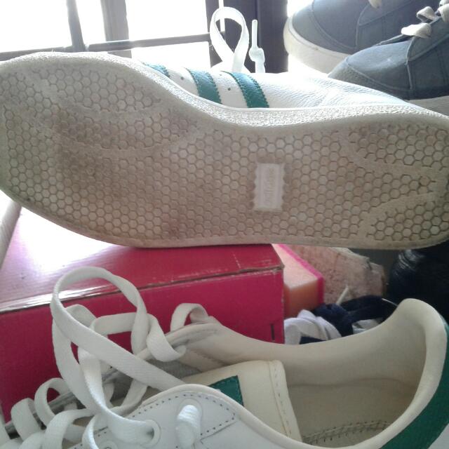 Old school deals adidas tennis shoes