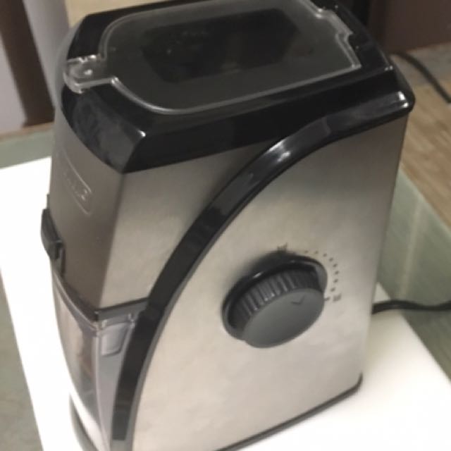 Black & Decker Coffee Bean Burr Grinder CBM210, Kitchen & Appliances on