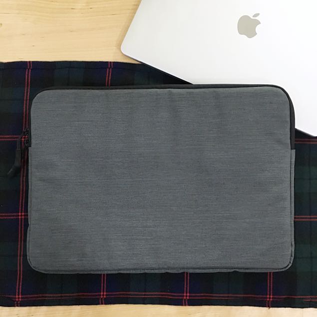 Anki laptop case sales