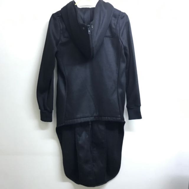 Initial Jacket （分類：外套及戶外衣服）位於 Hong Kong。 由 ilovenc 提交（商品編號 133414087，圖片 2）。簡介： Initial size one。