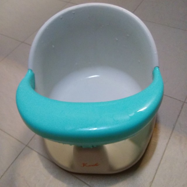Karibu Swivel Baby Bath Seat Babies Kids Bathing Changing Bathtub Bath Accessories On Carousell