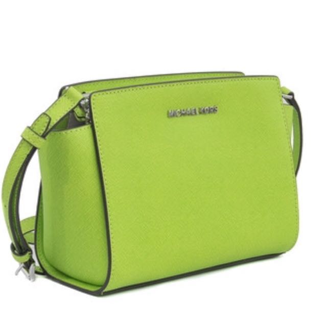 michael kors messenger selma