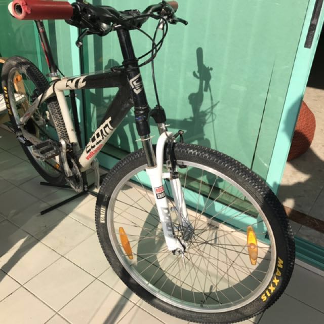 emergency Skalk He Scott Voltage YZ4 MTB, Sports Equipment, Bicycles & Parts, Bicycles on  Carousell