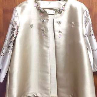 OUTER ALL SIZE (NEVER BEEN USED) 