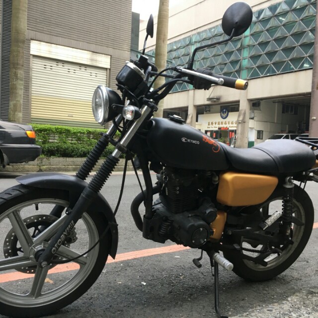 自售 Ktr 150 黑金微落漆 機車 二手機車在旋轉拍賣