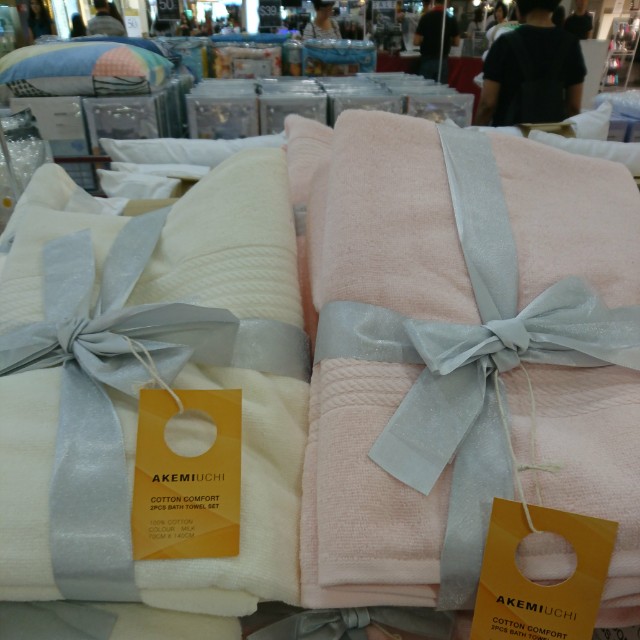 AKEMIUCHI Sales at Causeway Point Woodlands MRT Beddings, Bedlinens