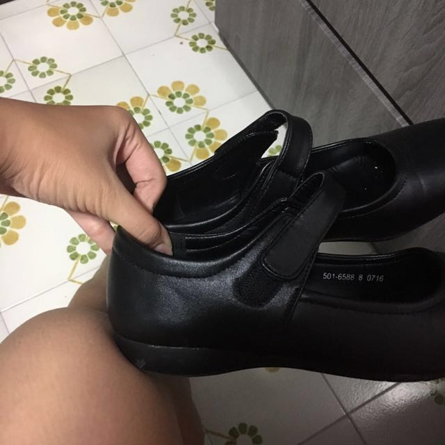 Bata top nursing shoes