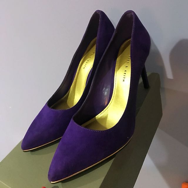 Purple and cheap gold pumps