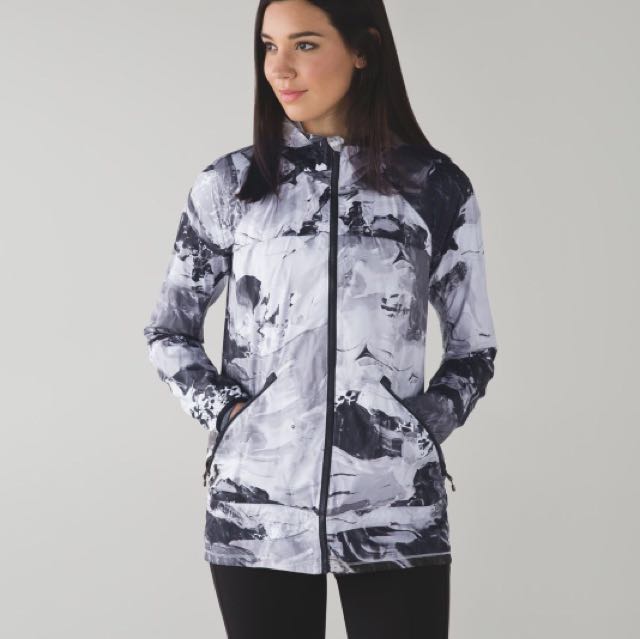 Lululemon black and white floral jacket hotsell