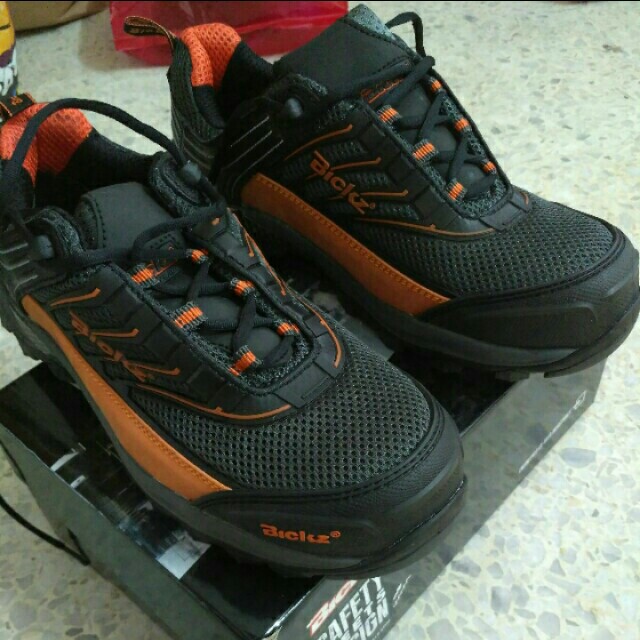 Bickz safety shoes online on sale