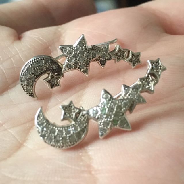 Moon & Stars Cuff Earrings Sterling Silver (Category: Rings) located in Quezon City. Submitted by gellish (Listing ID 133627505, Image 1). Description: .