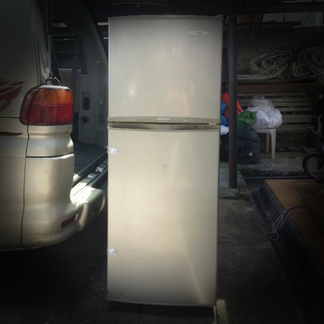 Peti Ais Terpakai Used Fridge Hantar Terus Smpai Dalam Rumah Percuma Sekitar Ampang Kitchen Appliances On Carousell