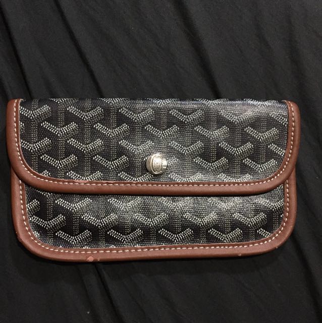Goyard wristlet deals